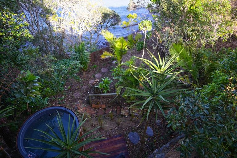 Photo of property in 11 Hinemoa Street, Birkenhead, Auckland, 0626