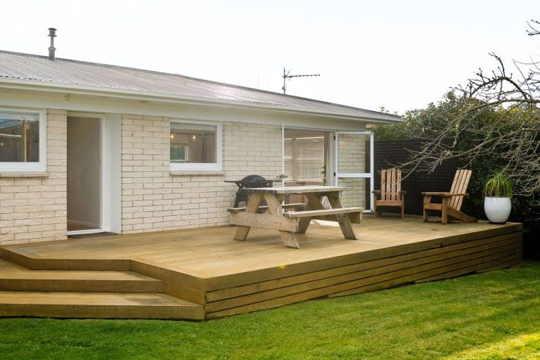 Photo of property in 3 Russleigh Drive, Dinsdale, Hamilton, 3204