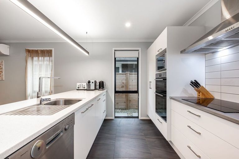 Photo of property in 46 Martingale Drive, Whitby, Porirua, 5024