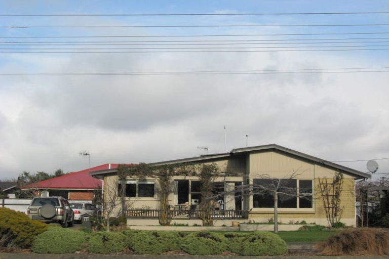 Photo of property in 1 Kildare Drive, Waikiwi, Invercargill, 9810