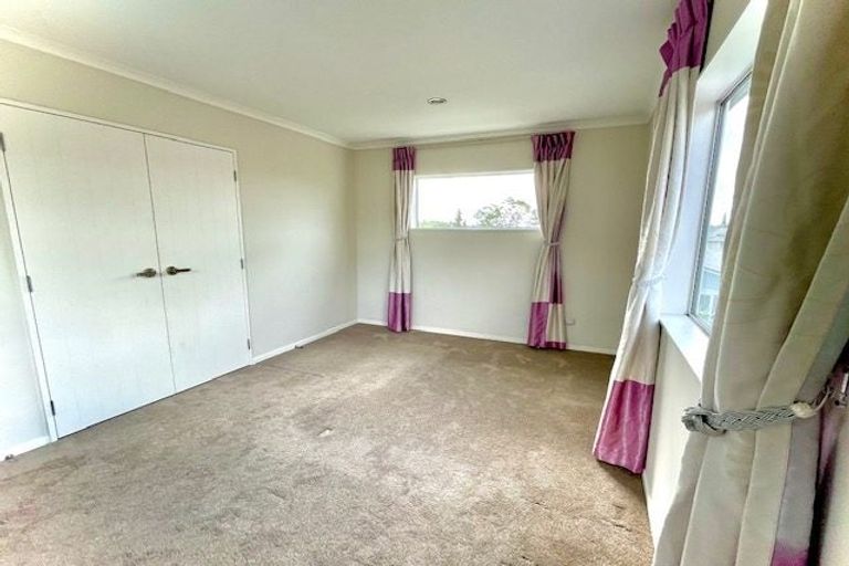 Photo of property in 66a Hutchinsons Road, Bucklands Beach, Auckland, 2014