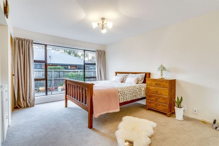 Photo of property in 75 Corfe Street, Ilam, Christchurch, 8041