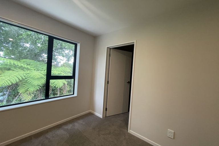 Photo of property in 30b Lowtherhurst Road, Massey, Auckland, 0614