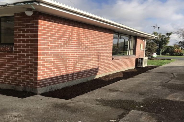 Photo of property in 36 Hargood Street, Woolston, Christchurch, 8062