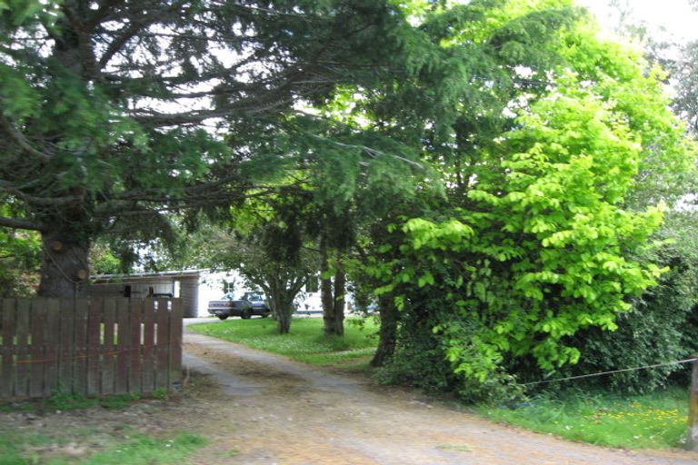 Photo of property in 140 Burnside Road, Ardmore, Papakura, 2582