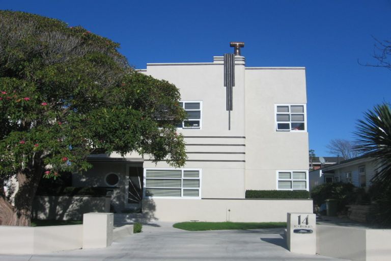 Photo of property in 14 Marina Grove, Hutt Central, Lower Hutt, 5010