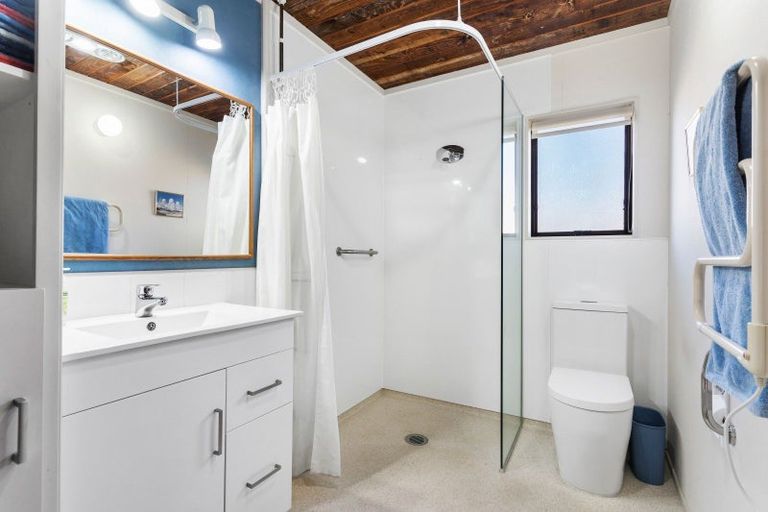 Photo of property in 116 Park Avenue, Whangamata, 3620