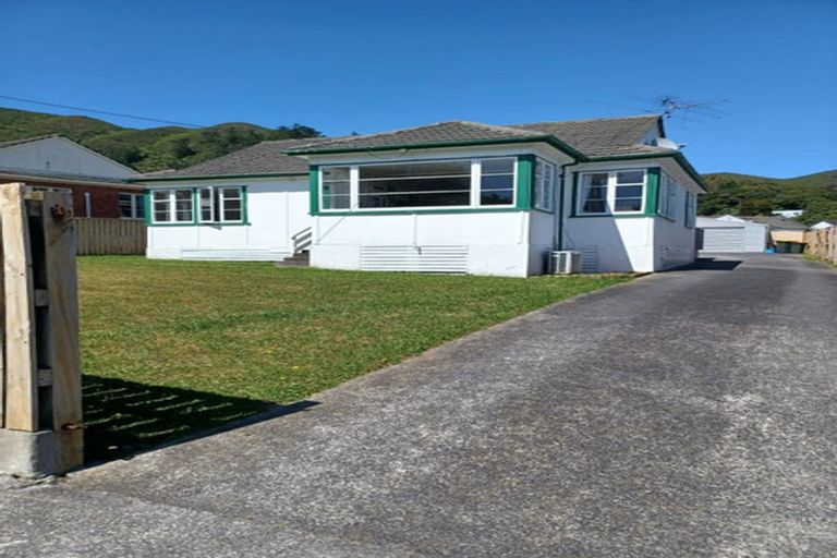 Photo of property in 14 Cleland Crescent, Naenae, Lower Hutt, 5011