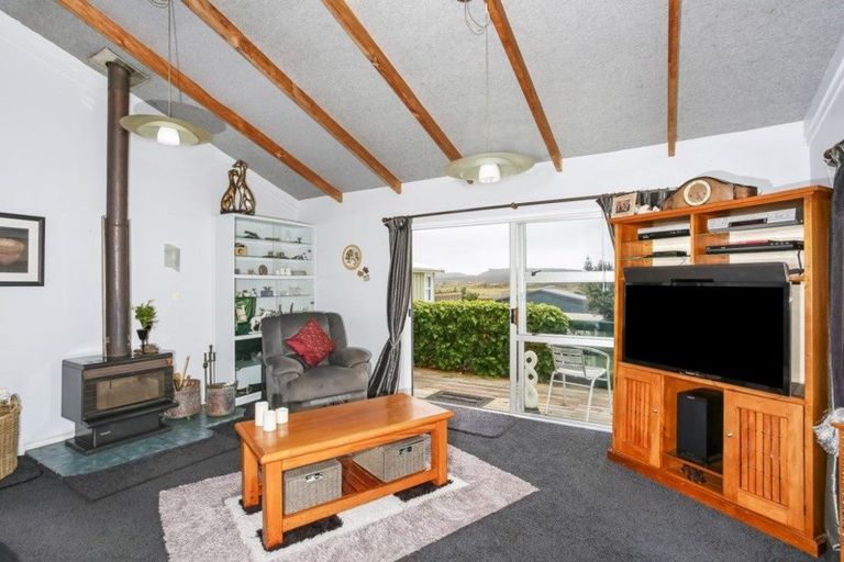 Photo of property in 17 Westside Road, Port Waikato, Tuakau, 2695