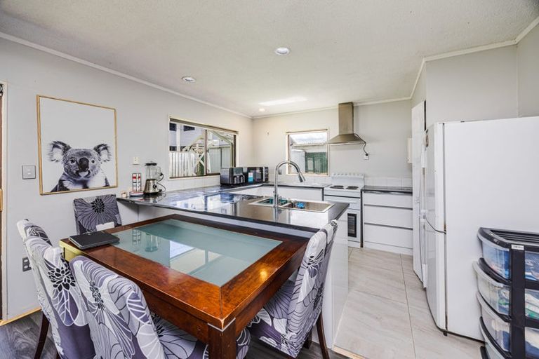 Photo of property in 2/45 Jellicoe Road, Manurewa, Auckland, 2102