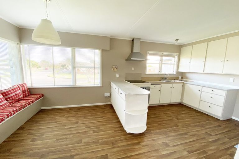 Photo of property in 61 Buick Crescent, Awapuni, Palmerston North, 4412