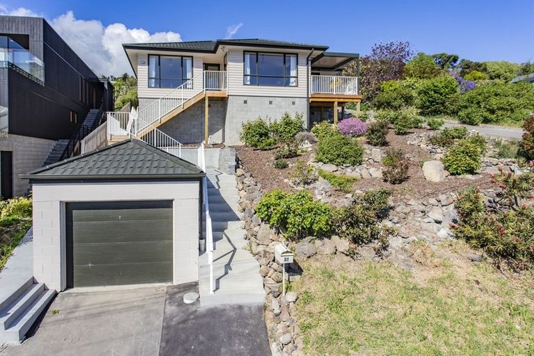 Photo of property in 27 Tuawera Terrace, Clifton, Christchurch, 8081