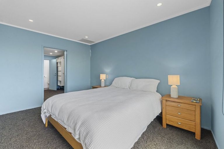 Photo of property in 43 Messenger Terrace, Oakura, 4314