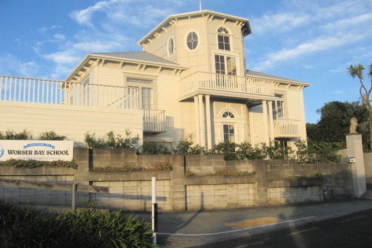 Photo of property in Worser Bay School, 166 Seatoun Heights Road, Seatoun, Wellington, 6022