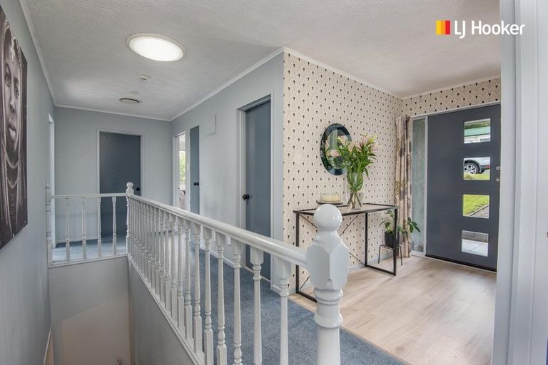 Photo of property in 17 Braeside, Kinmont Park, Mosgiel, 9024