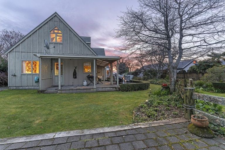 Photo of property in 5 Bosworth Street, Egmont Village, 4372