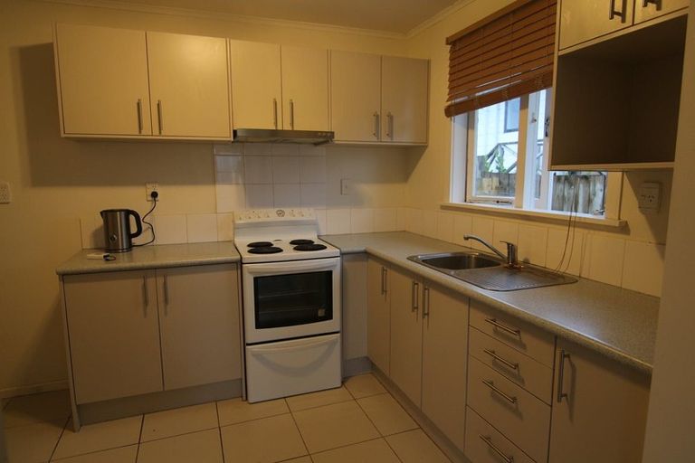Photo of property in 1/61 Beaubank Road, Kelston, Auckland, 0602
