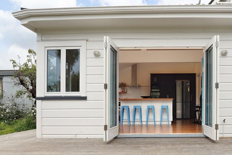 Photo of property in 124 Fox Street, Whataupoko, Gisborne, 4010