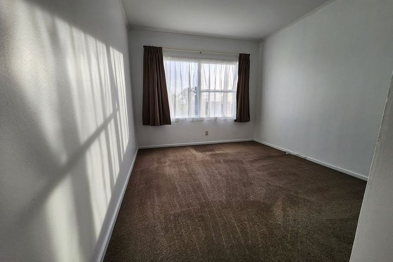 Photo of property in 8 Malvina Place, Bucklands Beach, Auckland, 2014