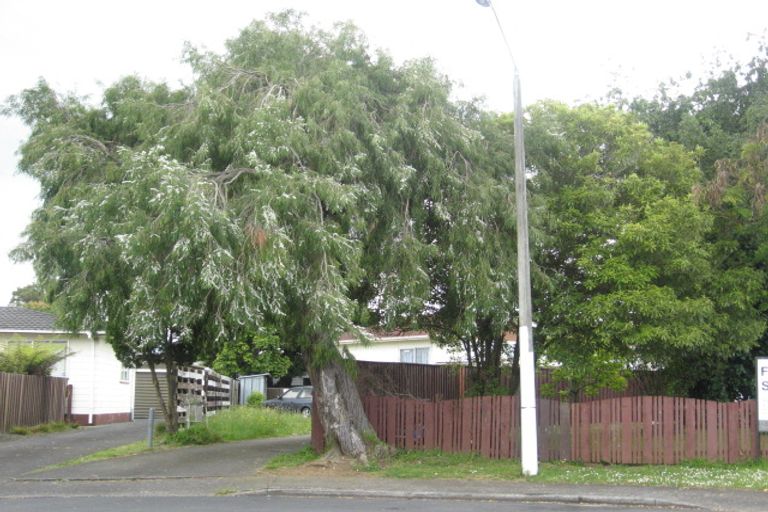 Photo of property in 2/10 Tuna Place, Manurewa, Auckland, 2102