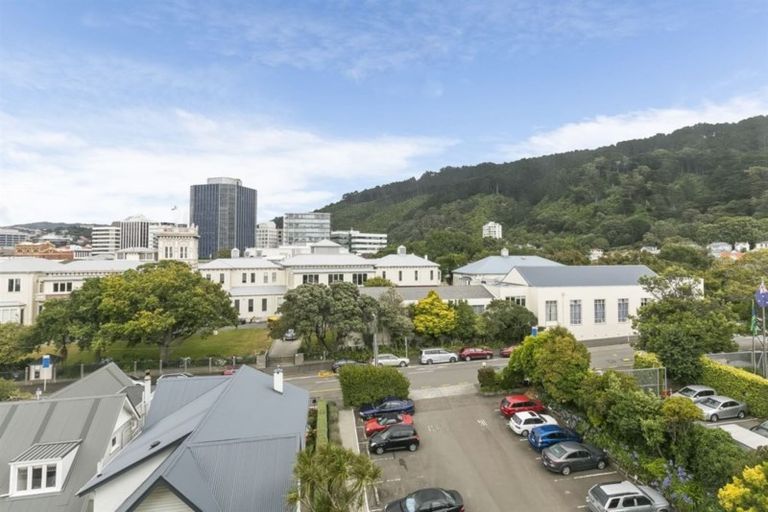 Photo of property in Hobson Court Flats, 51/70 Hobson Street, Thorndon, Wellington, 6011