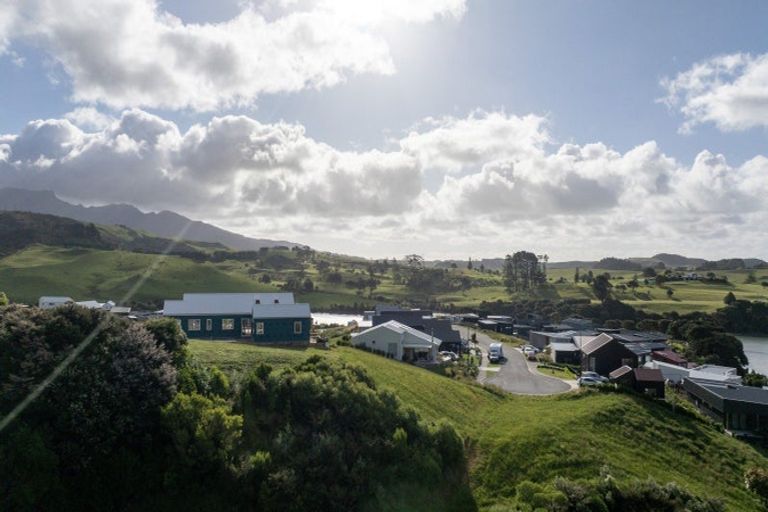 Photo of property in 6 Koromiko Lane, Raglan, 3225