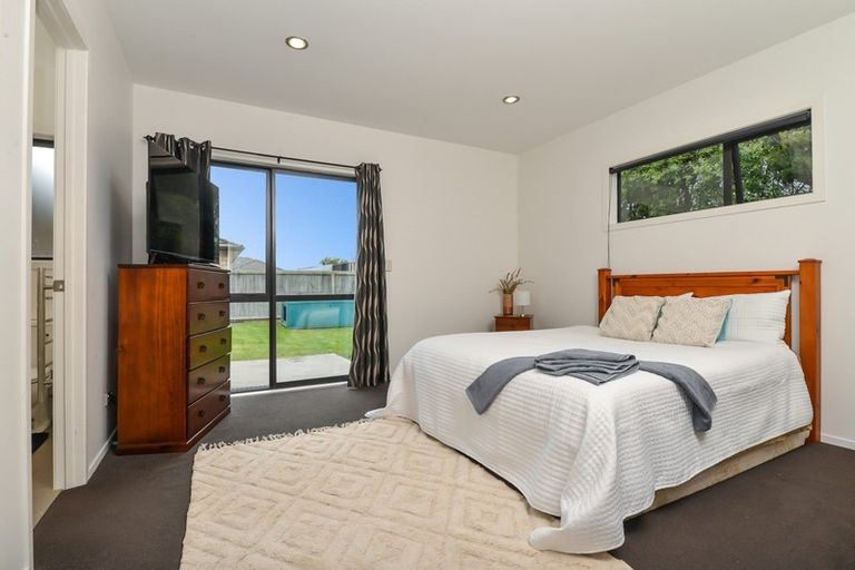 Photo of property in 15 Te Ironui Place, Huntington, Hamilton, 3210