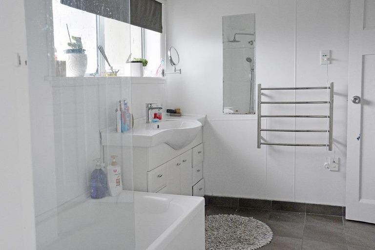 Photo of property in 37 Allan Road, Burgess Park, New Plymouth, 4371