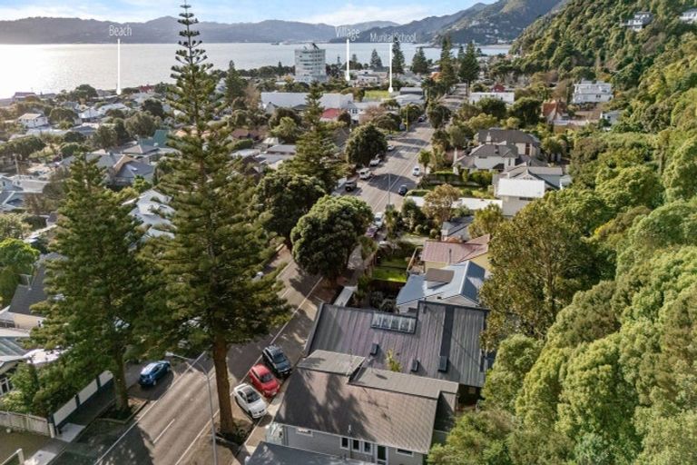 Photo of property in 225 Muritai Road, Eastbourne, Lower Hutt, 5013
