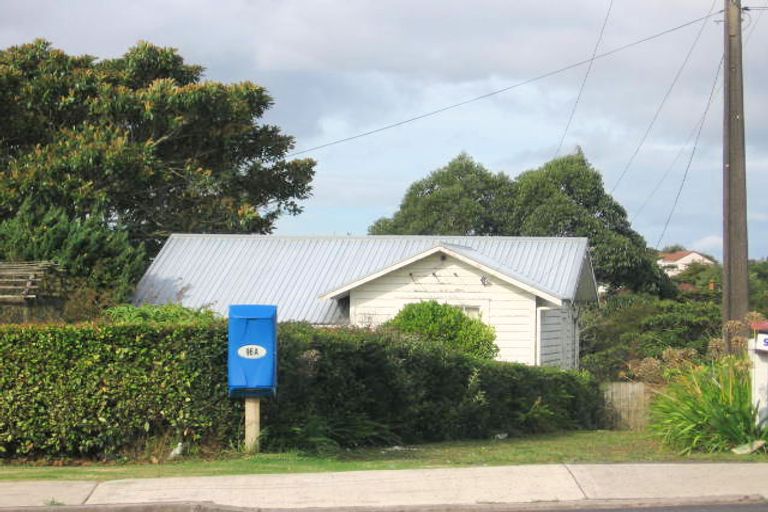 Photo of property in 96a Rosier Road, Glen Eden, Auckland, 0602