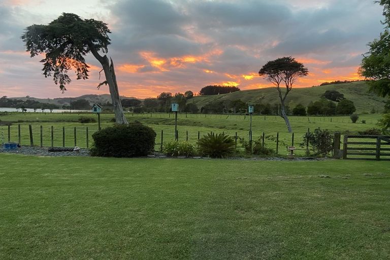 Photo of property in 1479 Clevedon Kawakawa Road, Kawakawa Bay, Papakura, 2585