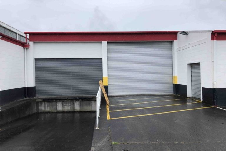 Photo of property in 336 Devon Street West, New Plymouth, 4310