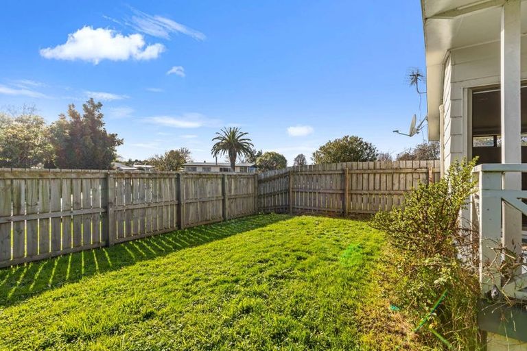 Photo of property in 114 Tremaine Avenue, Westbrook, Palmerston North, 4412