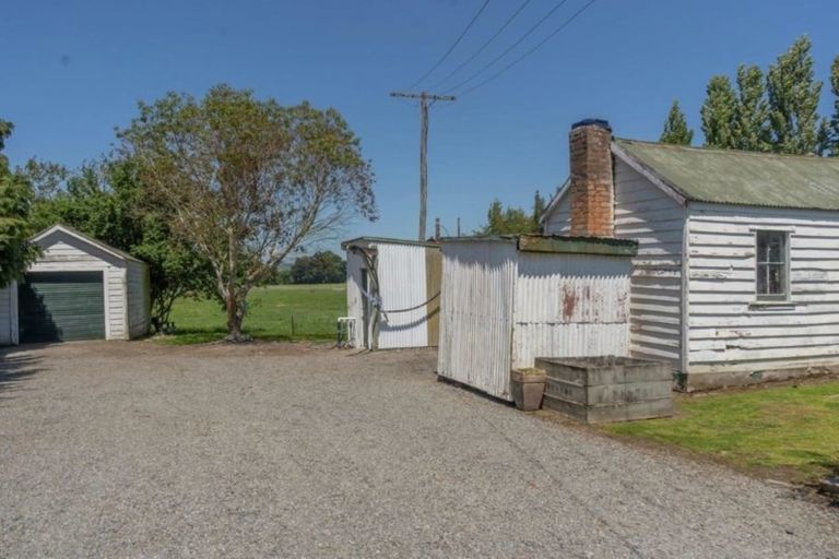 Photo of property in 2566 State Highway 2, Ahikouka, Greytown, 5794