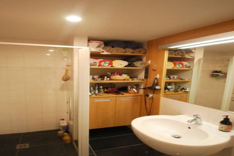 Photo of property in Republic2, 5c/11 Tennyson Street, Te Aro, Wellington, 6011