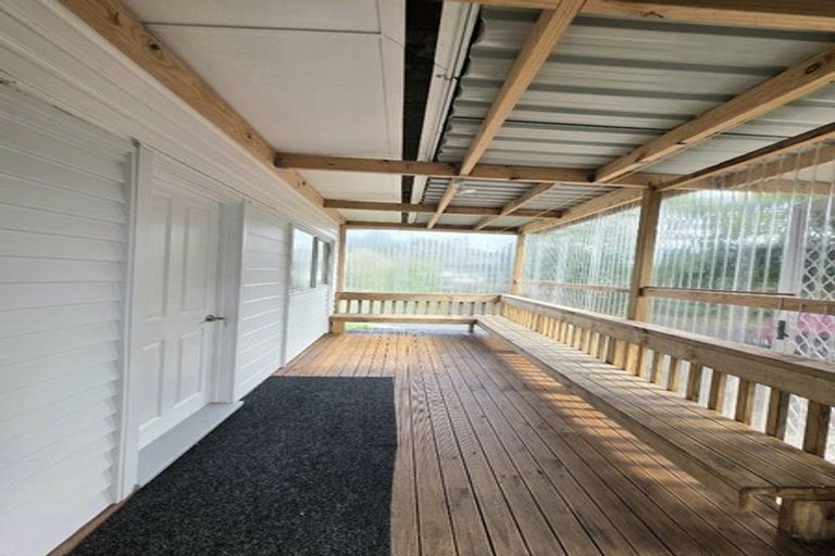 Photo of property in 10 Hillcrest Grove, Hillpark, Auckland, 2102
