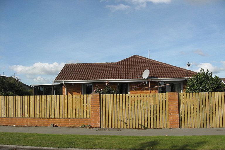 Photo of property in 2/22a Westmont Street, Ilam, Christchurch, 8041