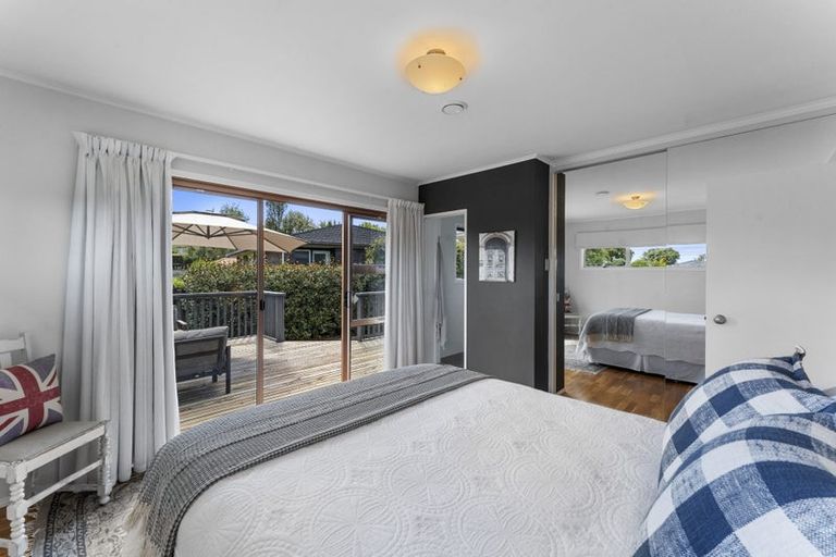 Photo of property in 22 Himalaya Drive, Half Moon Bay, Auckland, 2012