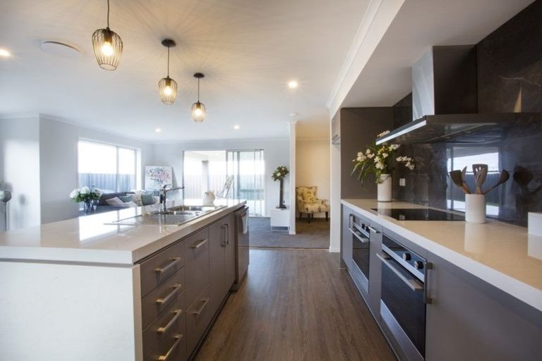 Photo of property in 69 Stace Hopper Drive, One Tree Point, 0118