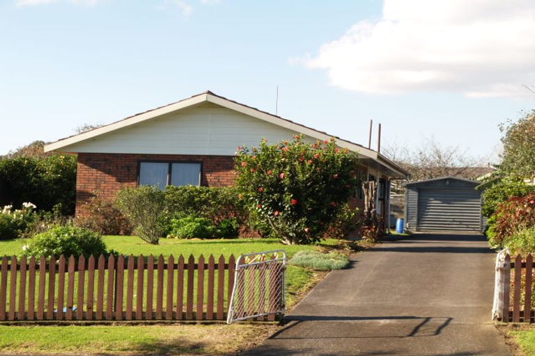 Photo of property in 19 Chalfont Street, Mangere East, Auckland, 2024
