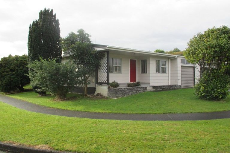 Photo of property in 4 Kapiti Place, Awapuni, Palmerston North, 4412