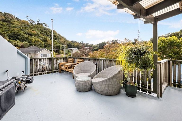 Photo of property in 47b Chester Road, Tawa, Wellington, 5028