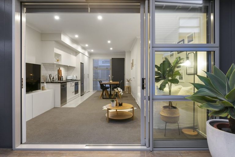 Photo of property in 22 Rangihina Road, Hobsonville, Auckland, 0616