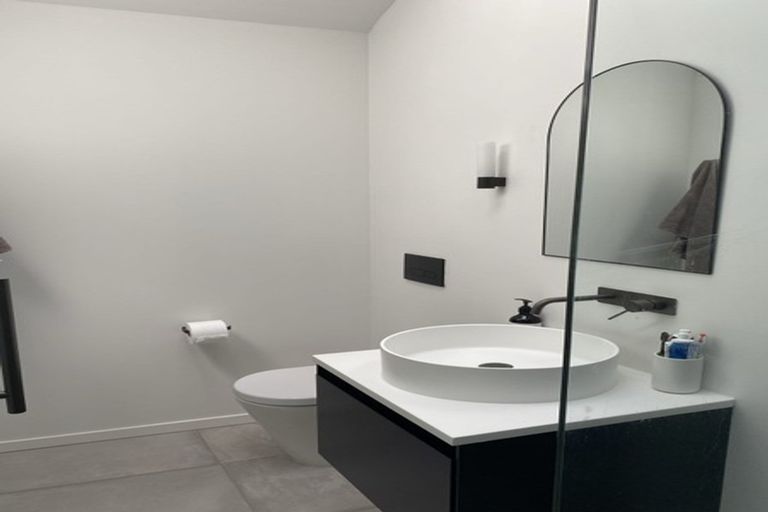 Photo of property in 39a Verbena Road, Birkdale, Auckland, 0626