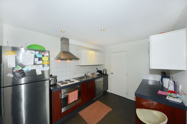 Photo of property in 64b Thackeray Place, Waltham, Christchurch, 8023