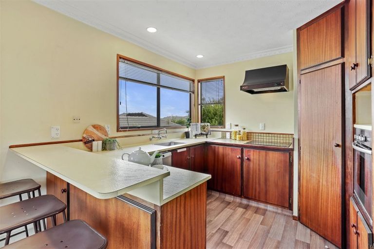 Photo of property in 83 Waratah Street, Avondale, Christchurch, 8061