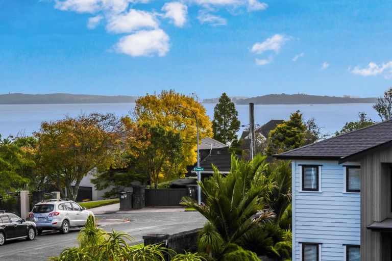Photo of property in 1/25 Seymour Road, Mellons Bay, Auckland, 2014
