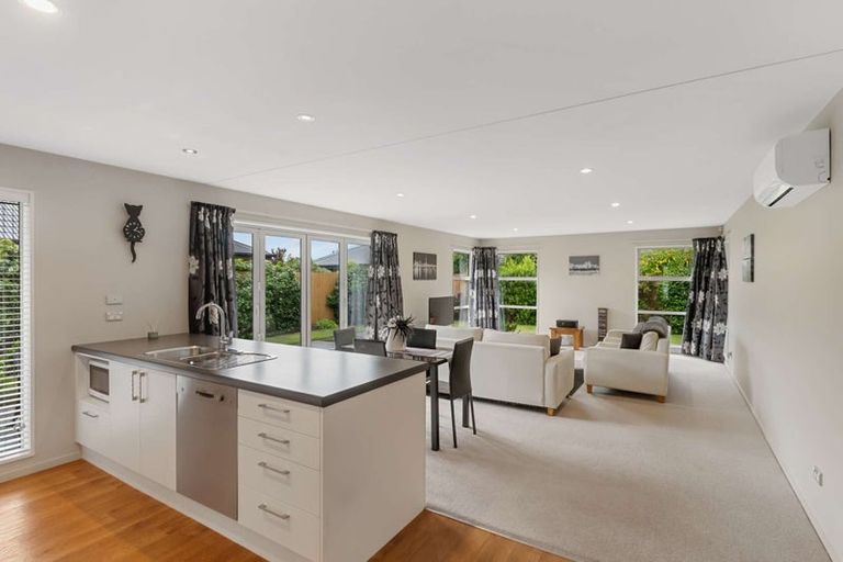 Photo of property in 10 Richmond Avenue, Halswell, Christchurch, 8025