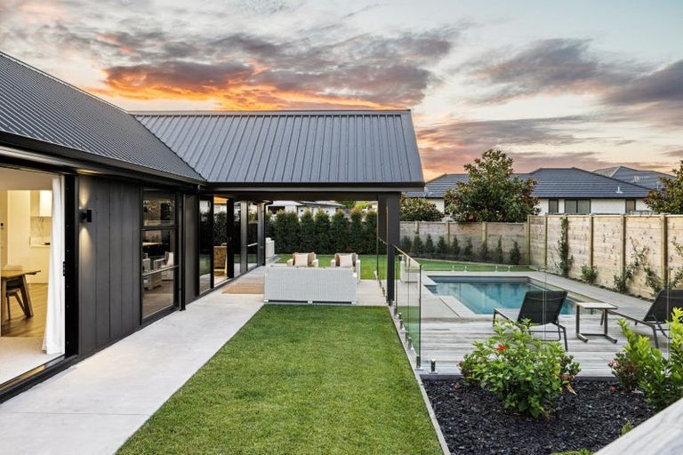 Photo of property in 2 Gabriela Close, Pyes Pa, Tauranga, 3112