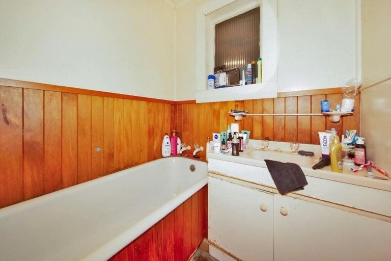 Photo of property in 18 Vogel Street, Hawera, 4610